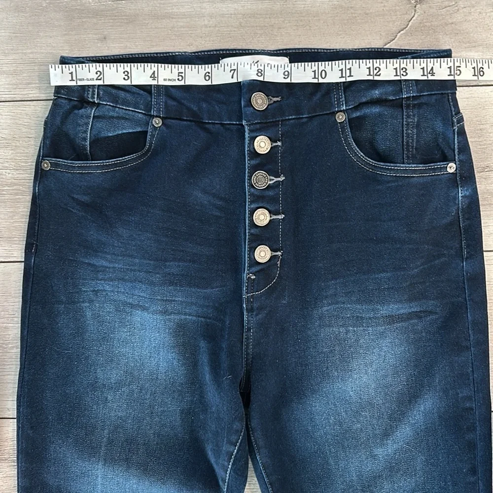 KanCan High Waisted Exposed Button Fly Ankle Skinny jeans size 29